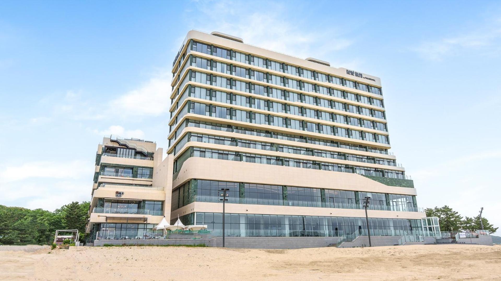 Goseong Moneblue Pension Екстериор снимка